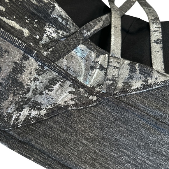 lululemon athletica Black and Silver Patterned Sports Bra - Picture 3 of 5